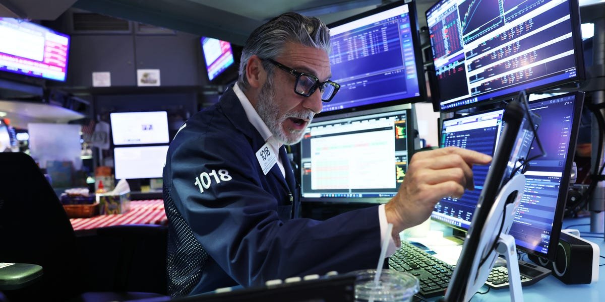 tech-stocks-are-getting-crushed-again-as-investors-rethink-rate-cut-odds