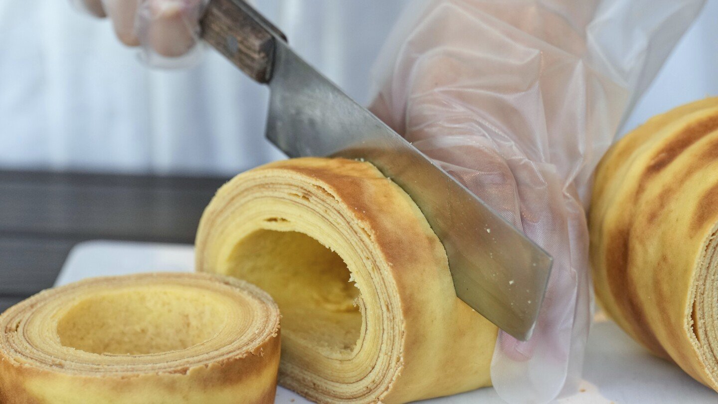 german-baumkuchen-‘tree-cake’-survived-a-disaster-and-world-wars-to-become-a-japanese-favorite