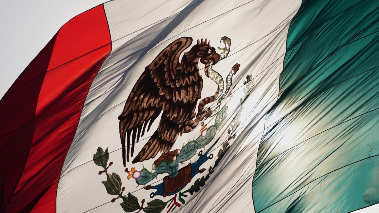 why-a-centuries-old-mexica-myth-became-mexico’s-enduring-symbol