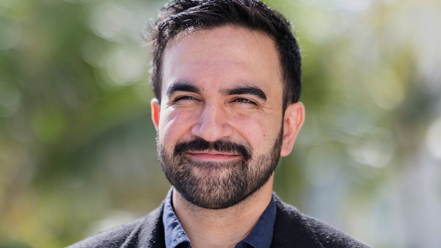 trump-plans-to-meet-with-mamdani,-says-he’ll-‘work-something-out’-with-new-york-city’s-mayor-elect