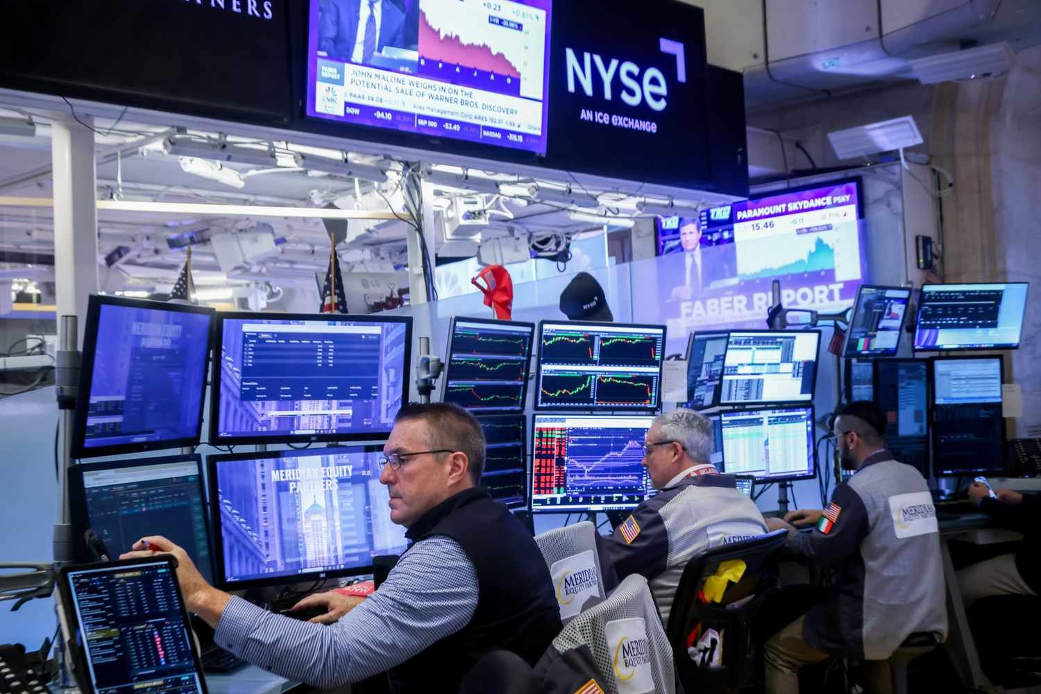 dow-jones-today:-stock-futures-slip-after-major-indexes-slide