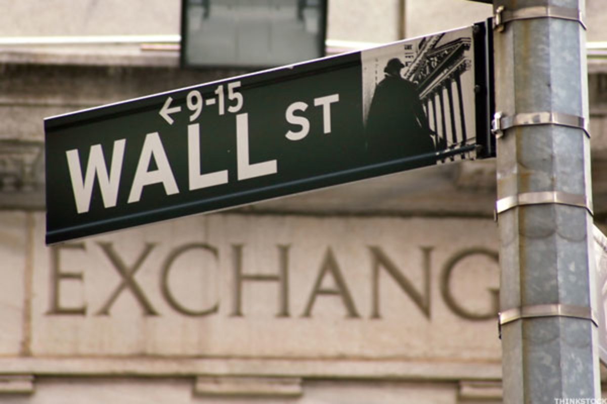 stock-market-today:-futures-point-to-more-declines-for-nasdaq,-s&p-500-as-tech-and-crypto-continue-days-long-skid