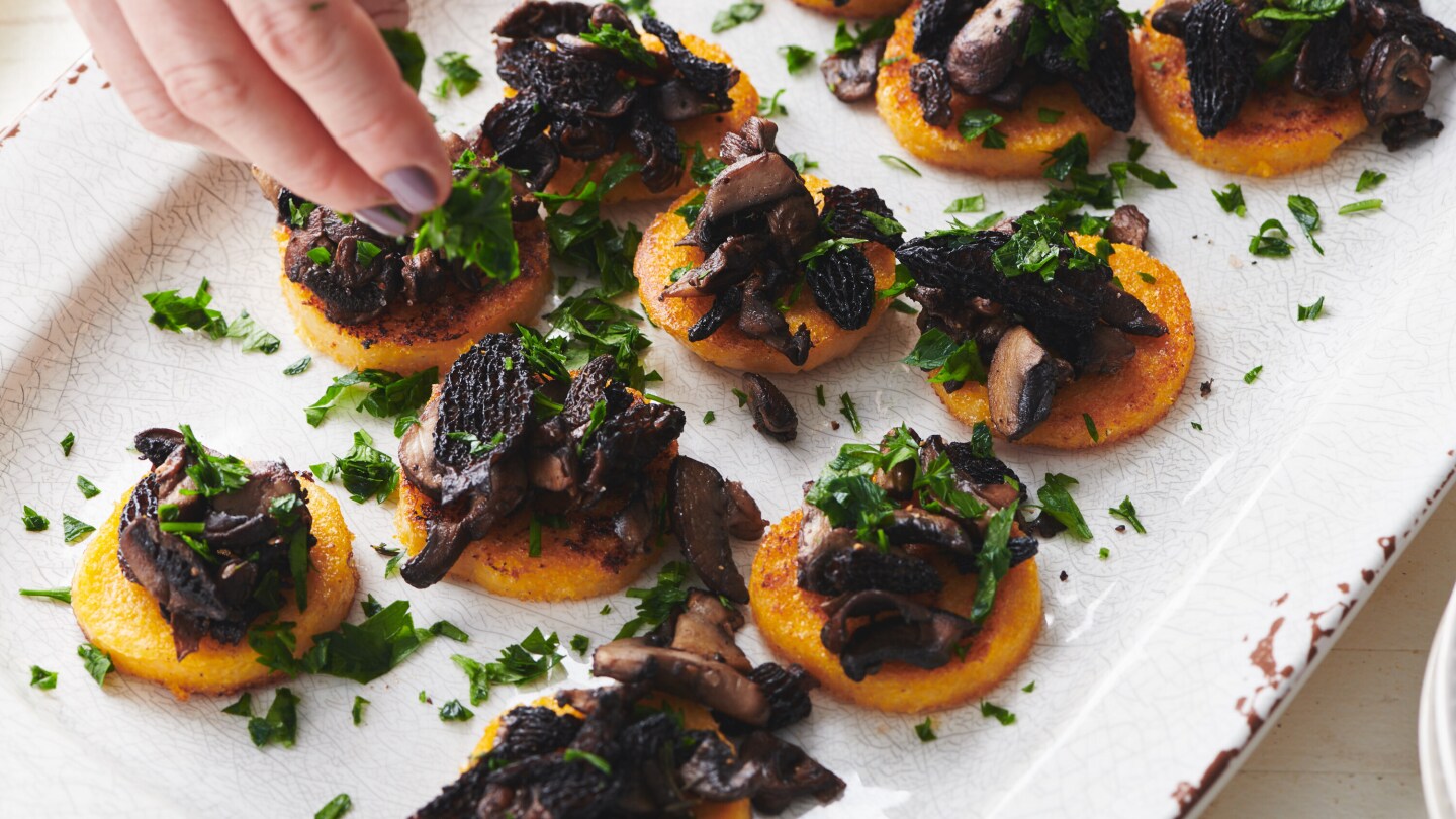 this-simple-polenta-and-mushroom-dish-will-elevate-your-thanksgiving-table