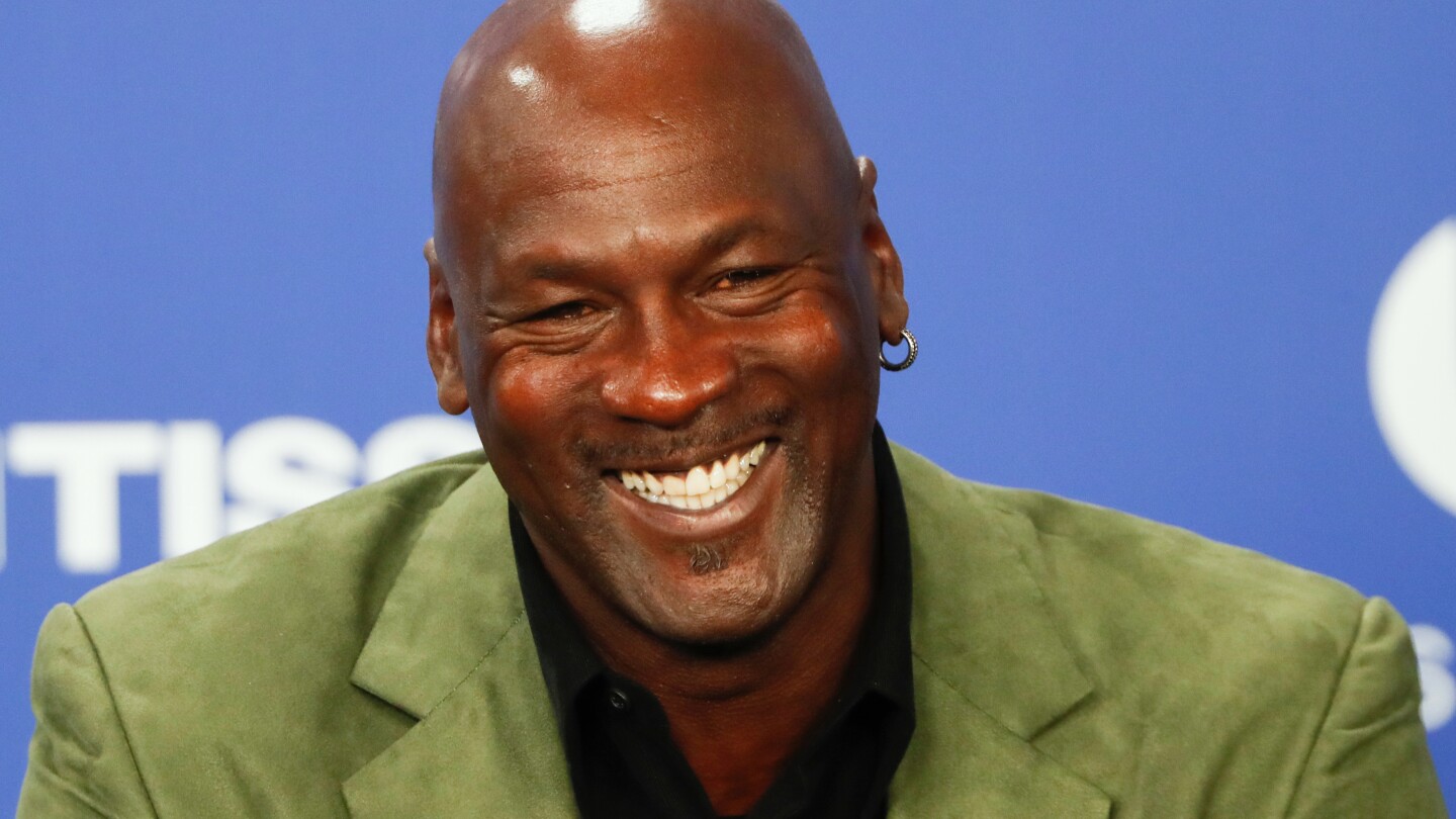 michael-jordan-donates-$10m-to-north-carolina-medical-center-in-honor-of-his-mother