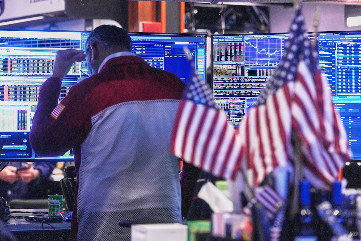 stock-market-today:-dow,-s&p-500,-nasdaq-wobble-as-wall-street-awaits-nvidia-earnings