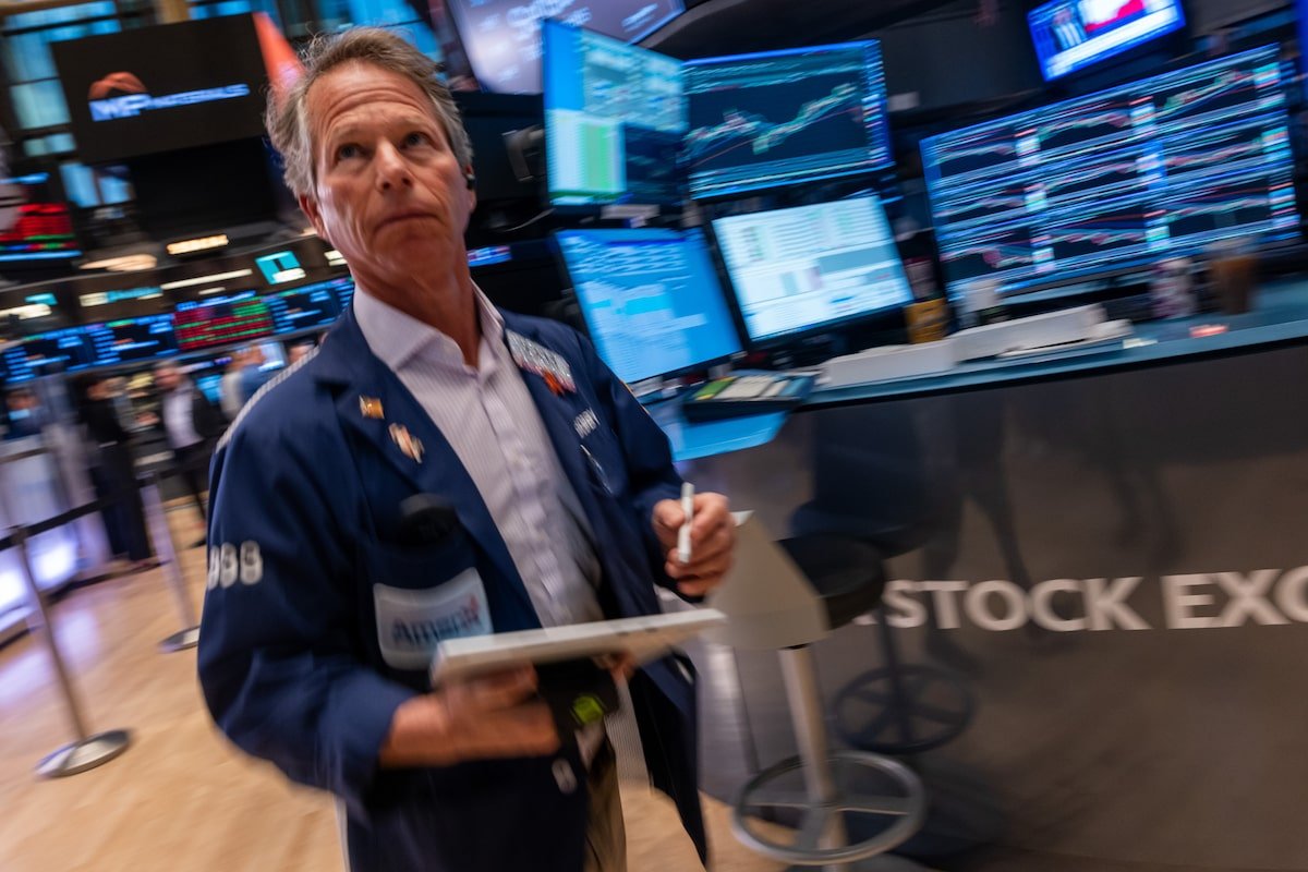 premarket:-global-stocks-fall-for-fifth-day-as-nerves-fray-ahead-of-nvidia-earnings,-jobs-data