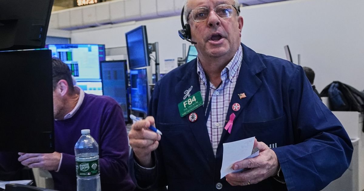 the-us-stock-market-holds-steadier,-for-now,-following-its-wildest-day-since-april