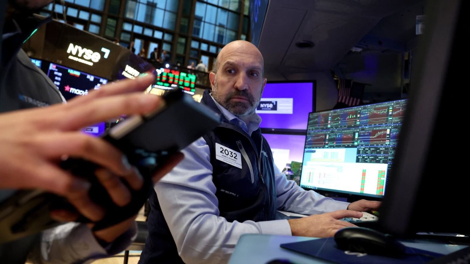 stock-futures-are-little-changed,-with-nasdaq-on-pace-to-end-7-month-win-streak:-live-updates