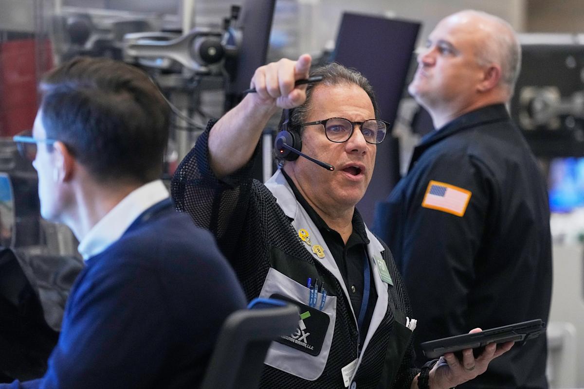 dow,-s&p-500,-nasdaq-open-muted-as-rocky-month-draws-to-an-end,-cme-restores-trading