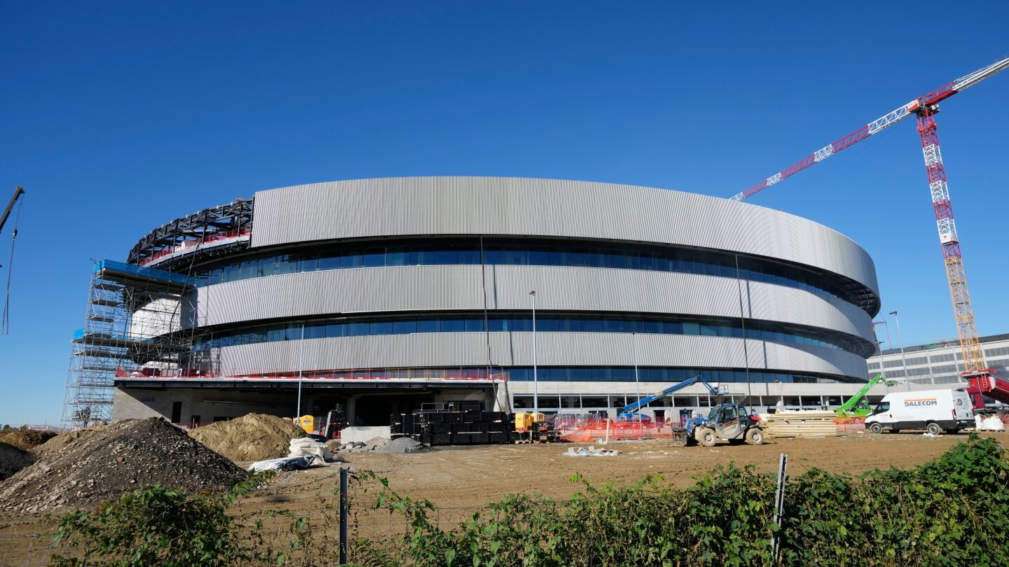 no-backup-plan-for-olympic-ice-hockey-arena-as-construction-goes-down-to-the-wire