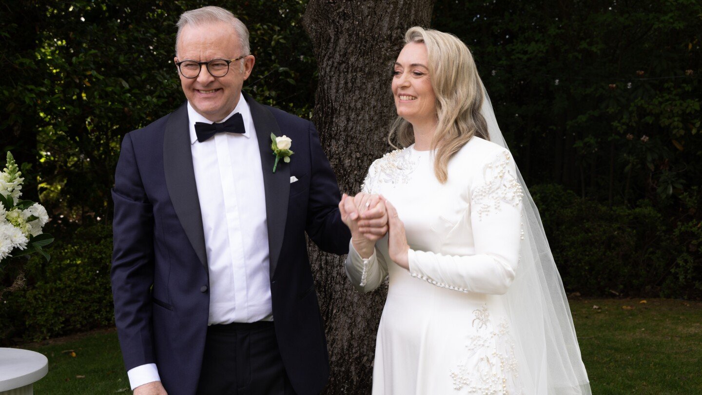 australian-prime-minister-albanese-becomes-the-first-ever-to-marry-in-office