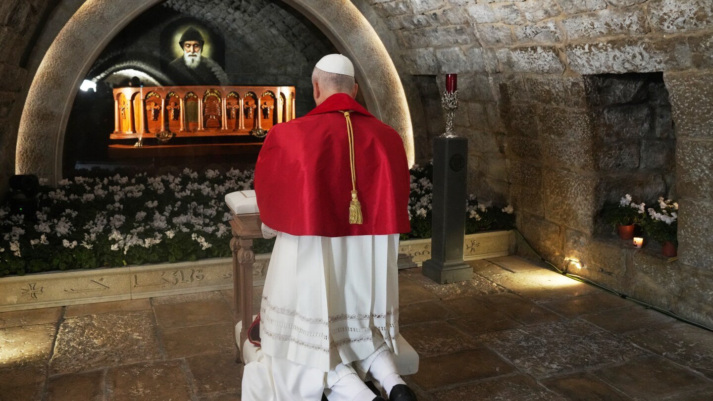 pope-in-lebanon-prays-for-peace-at-tomb-of-saint-revered-by-christians-and-muslims-alike
