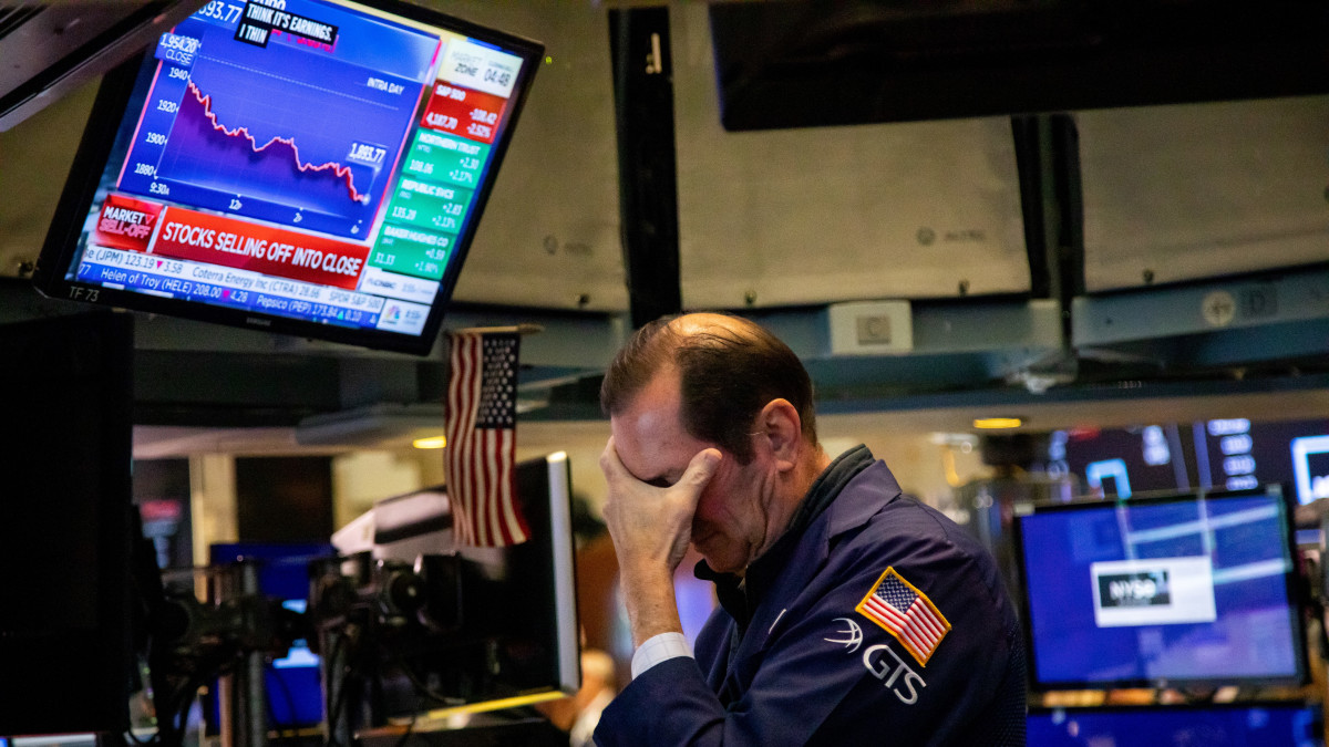 stock-market-today:-nasdaq,-s&p-500-continue-decline-as-market-returns-from-holiday