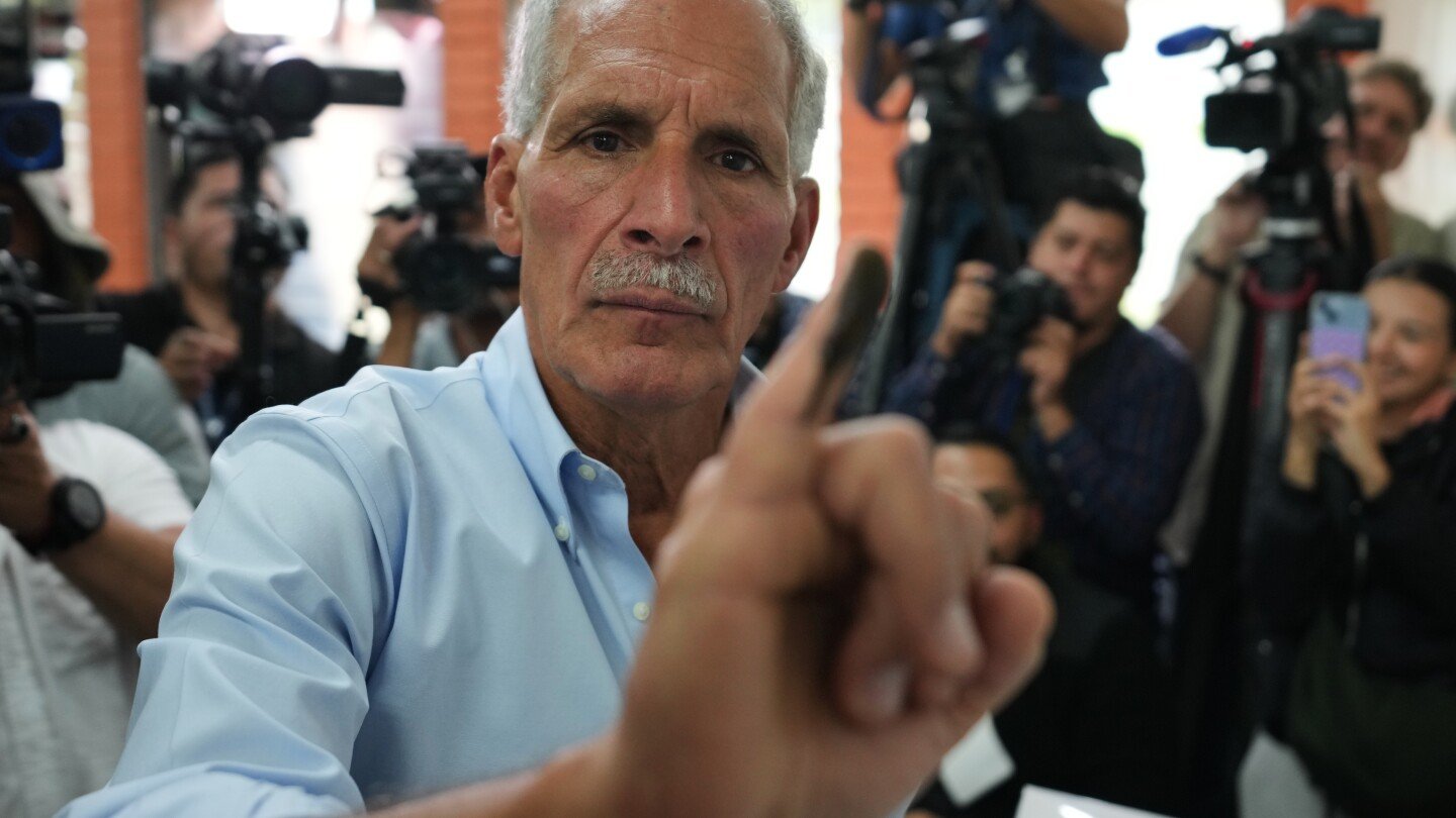 preliminary-results-in-honduras-presidential-vote-show-conservatives-ahead-of-governing-party