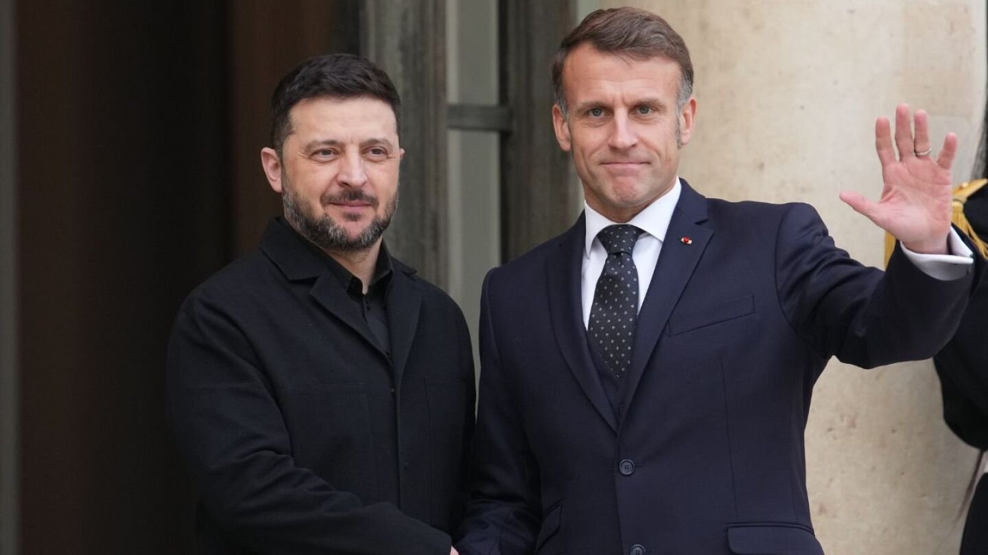 zelenskyy-arrives-in-paris-for-talks-with-macron-as-us.-led-peace-negotiations-advance
