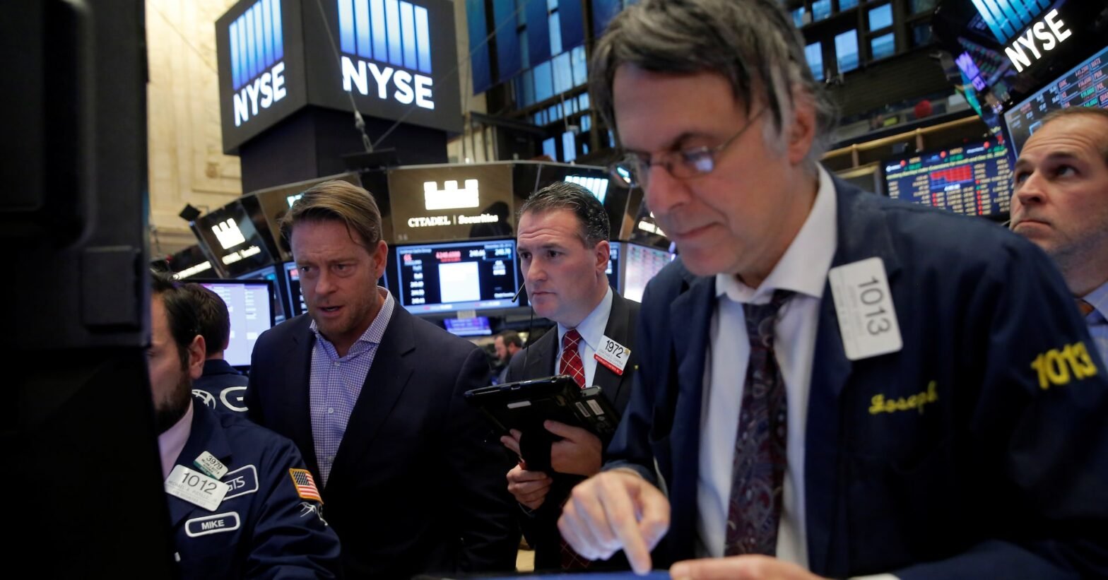 2026-market-calls-already-laced-with-‘buy,-but…’