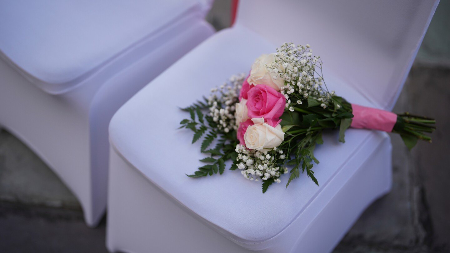 gen-z-and-millennials-embrace-sustainable-alternatives-to-imported-fresh-flowers