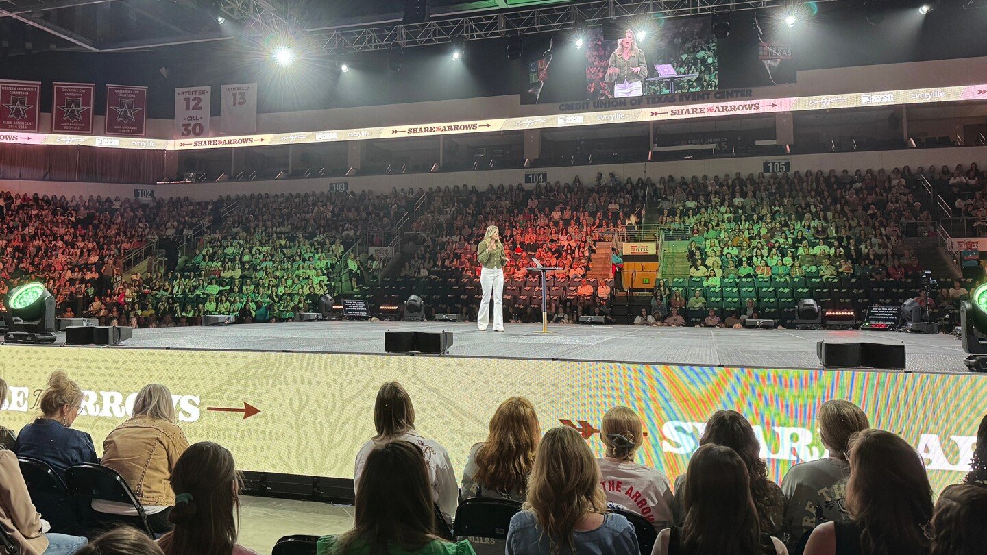 from-vaccines-to-gender:-how-christian-‘momfluencers’-are-reshaping-the-american-right