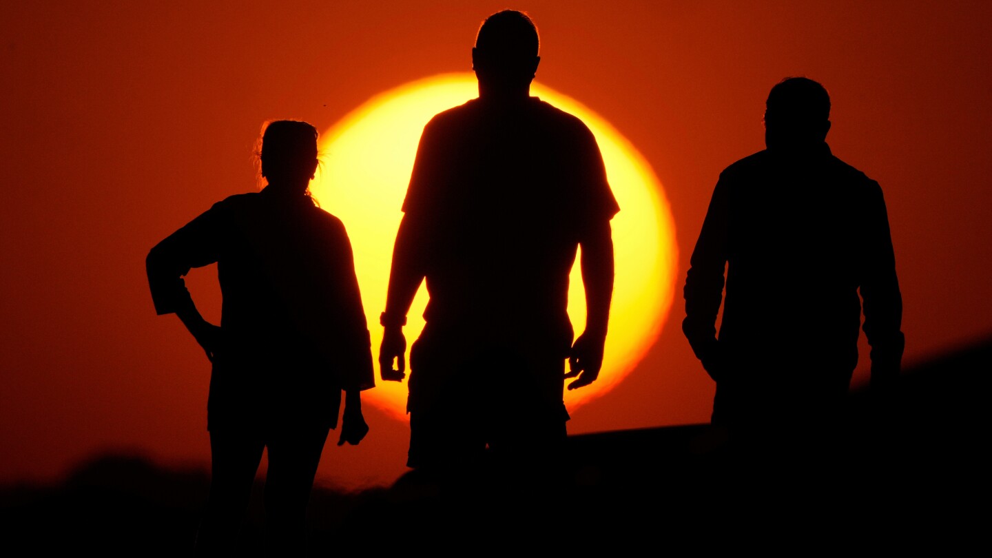 researchers-slightly-lower-study’s-estimate-of-drop-in-global-income-due-to-climate-change