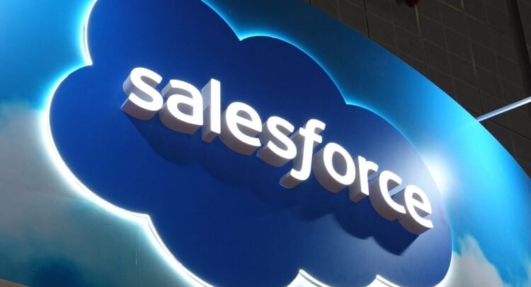 analyst-updates-bolster-salesforce-stock-(crm)-post-q3