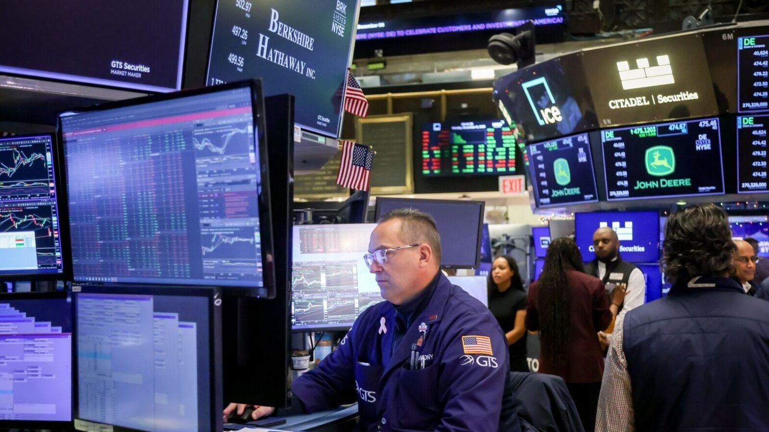 us-stock-market-today:-wall-street-muted-ahead-of-federal-reserve’s-rate-decision