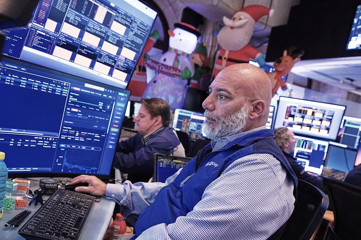 stock-market-today:-dow,-s&p-500,-nasdaq-rise-as-fed-meeting-kicks-off,-jolts-data-shows-openings-rose