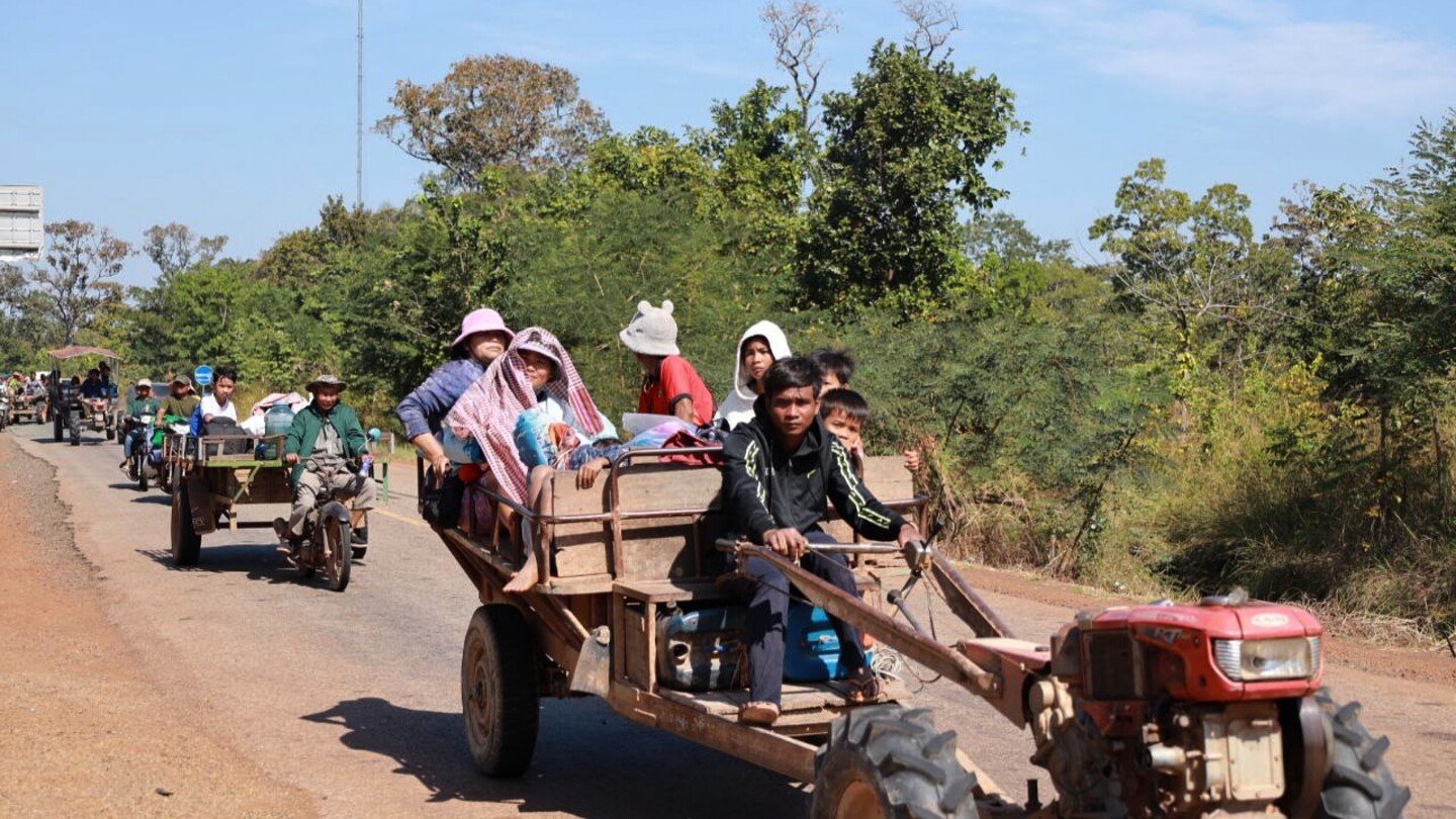 cambodia-vows-fierce-fight-against-thailand-in-escalating-border-conflict
