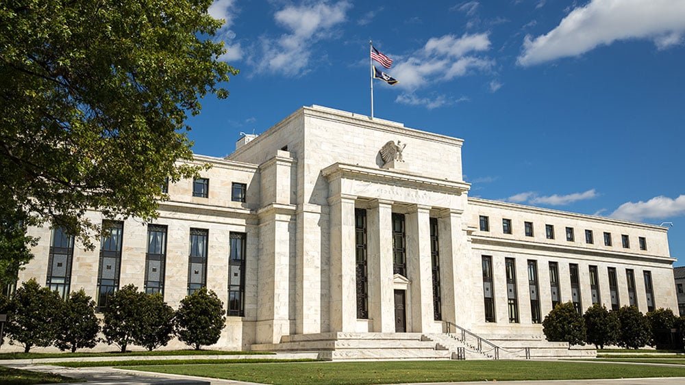 futures:-ai-energy-play-ge-vernova-jumps-late;-fed-looms