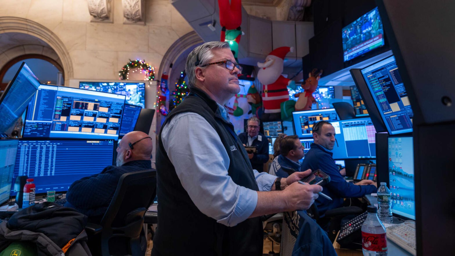 s&p,-dow-futures-are-higher-after-indexes-notch-record-closes:-live-updates