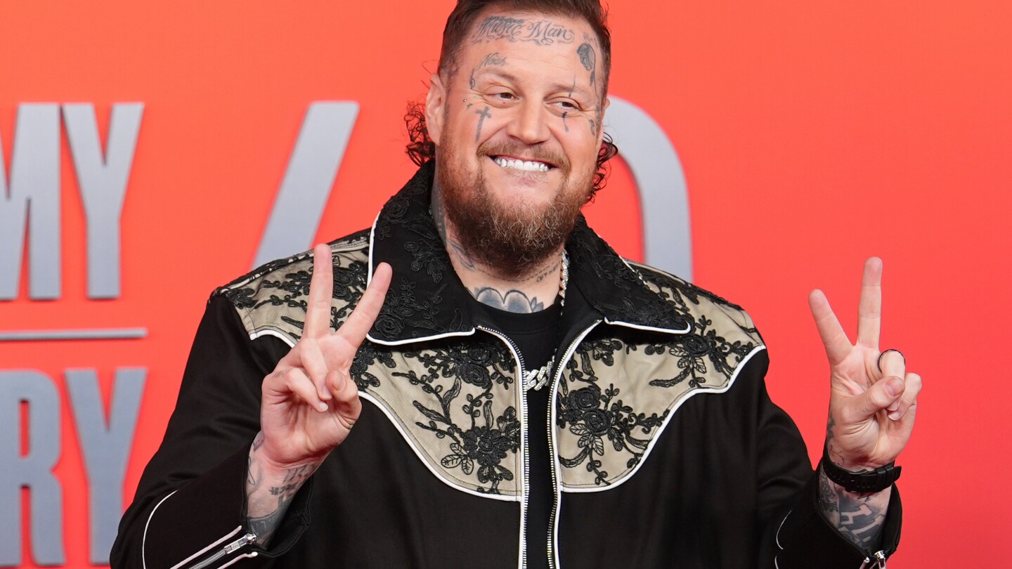 it-feels-good-to-be-jelly-roll.-and-now,-he’s-ready-to-win-a-grammy