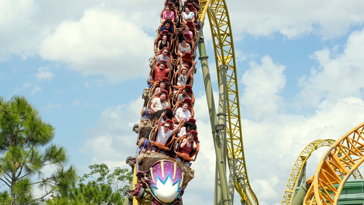 man’s-death-on-roller-coaster-at-universal-studios-in-orlando-ruled-accidental