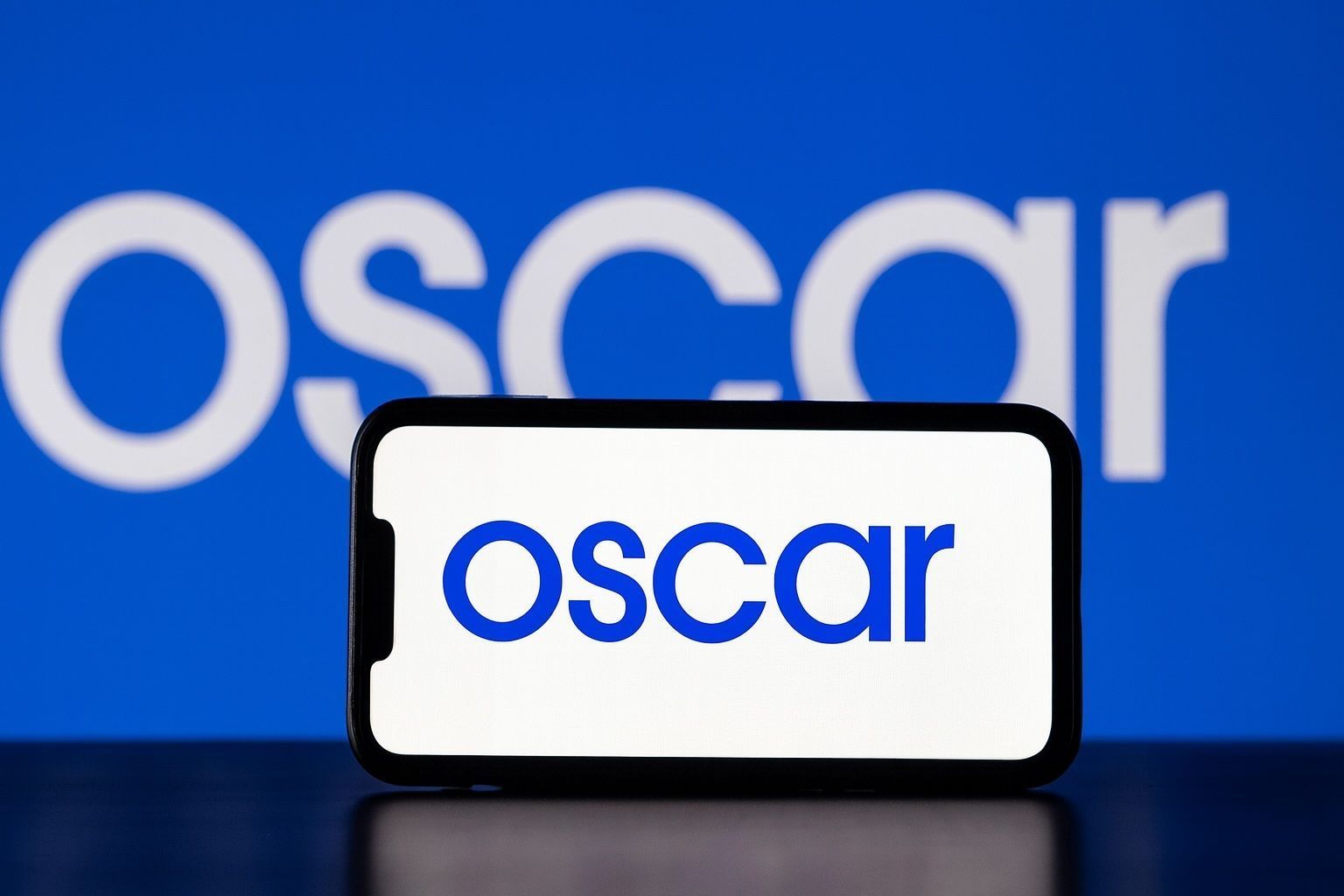 oscar-health-(oscr)-stock-today:-fresh-analyst-coverage,-big-2027-profit-hopes-and-policy-risk-in-focus