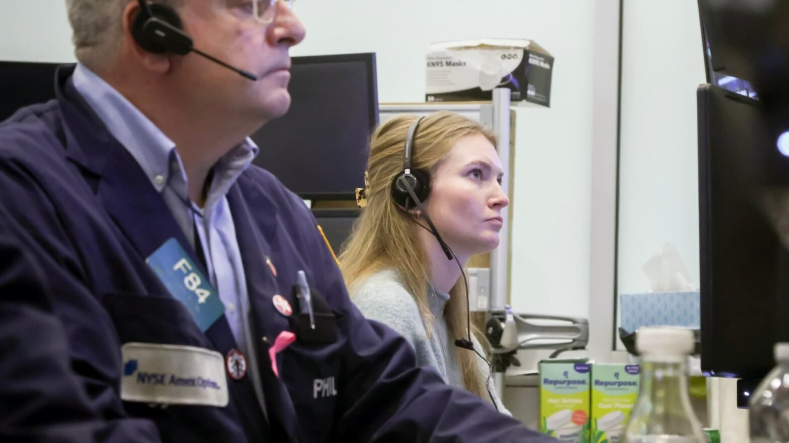 stock-futures-are-little-changed-as-traders-await-payrolls-report:-live-updates