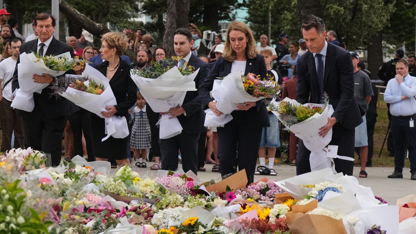 what-to-know-about-the-attack-on-the-jewish-festival-in-australia-that-killed-15-people