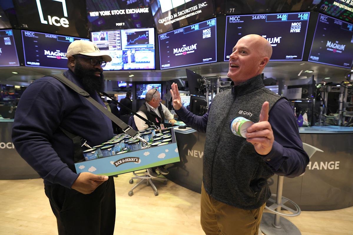 stock-market-today:-dow,-s&p-500,-nasdaq-futures-stall-with-all-eyes-on-delayed-jobs-report