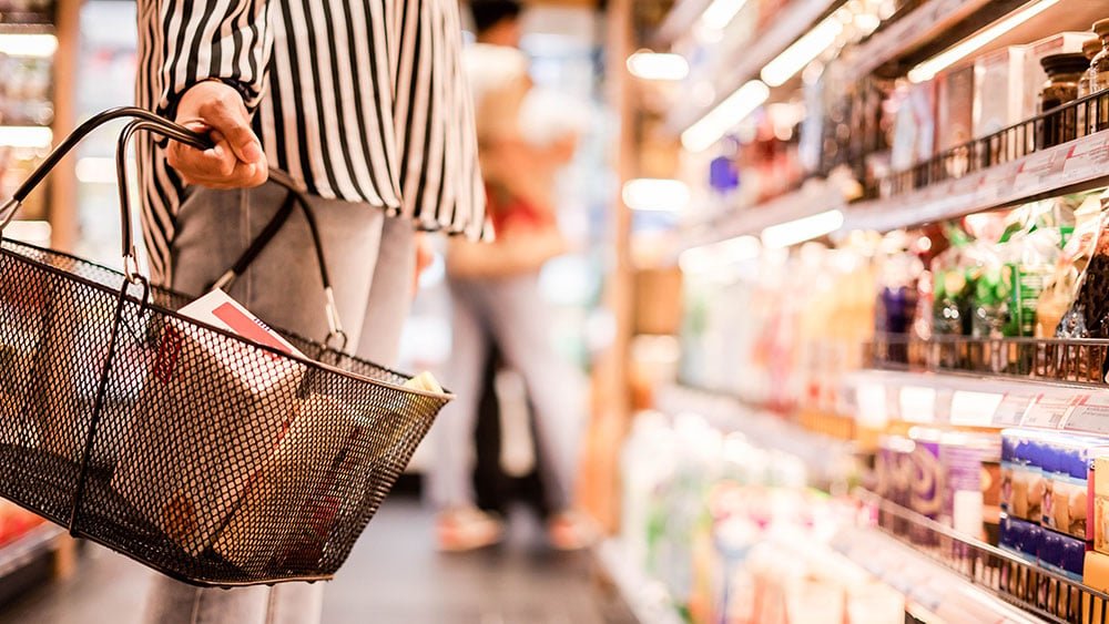 analyst-upgrades-discounter-on-‘goldilocks-scenario,’-but-this-retailer-is-downgraded-to-‘sell’