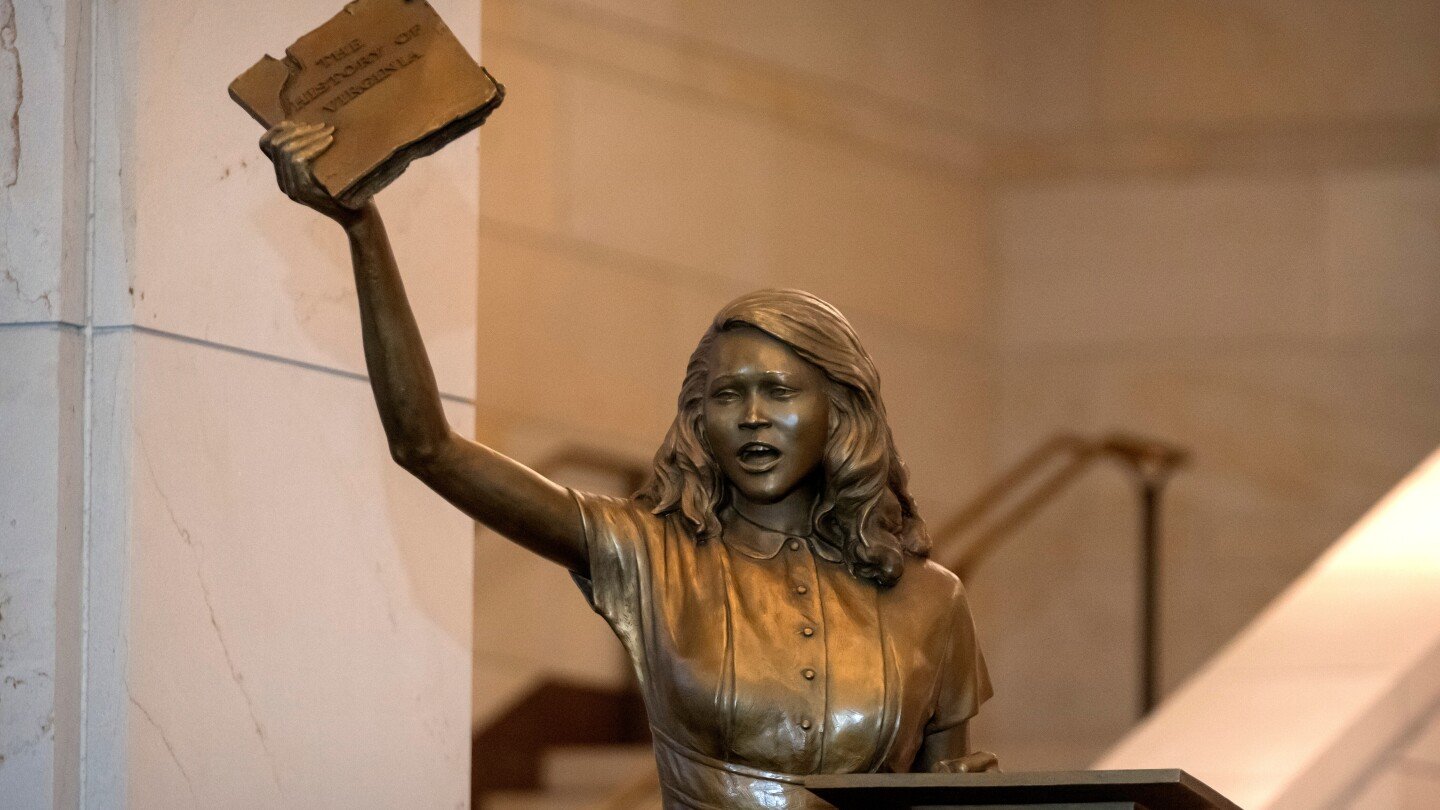 us-capitol-statue-of-teen-civil-rights-leader-barbara-rose-johns-to-fill-robert-e.-lee’s-place