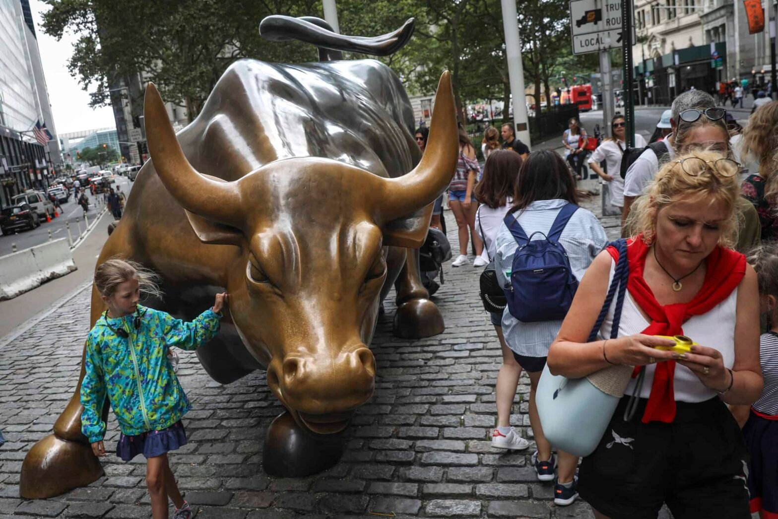stock-market-live-december-17,-2025:-s&p-500-(spy)-set-to-rally-to-higher-highs