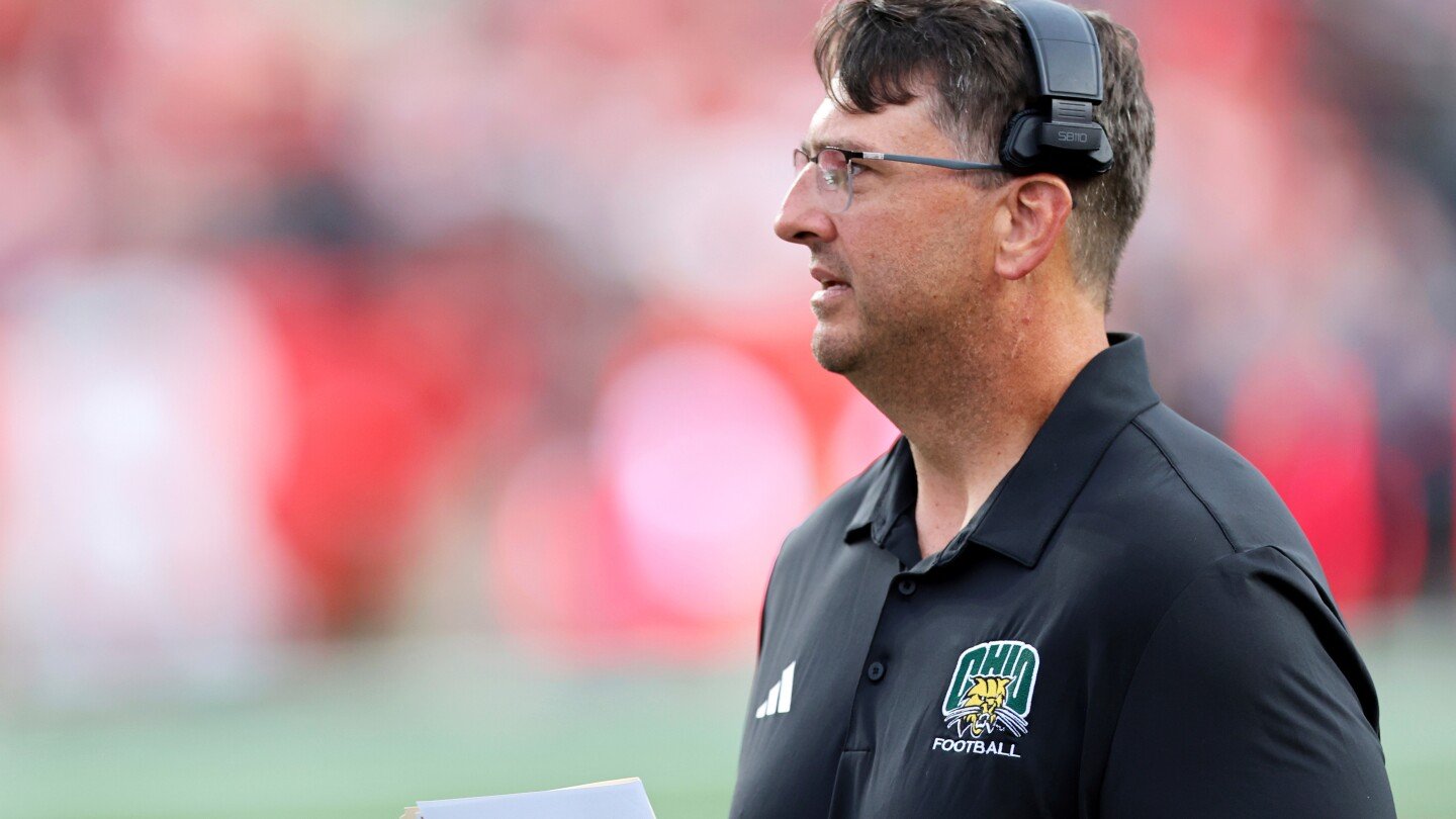 ohio-university-fires-coach-brian-smith-over-‘serious-professional-misconduct’