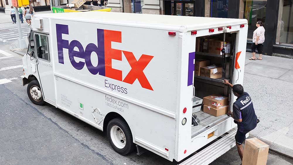 will-fedex-break-out-or-sell-off-on-earnings?