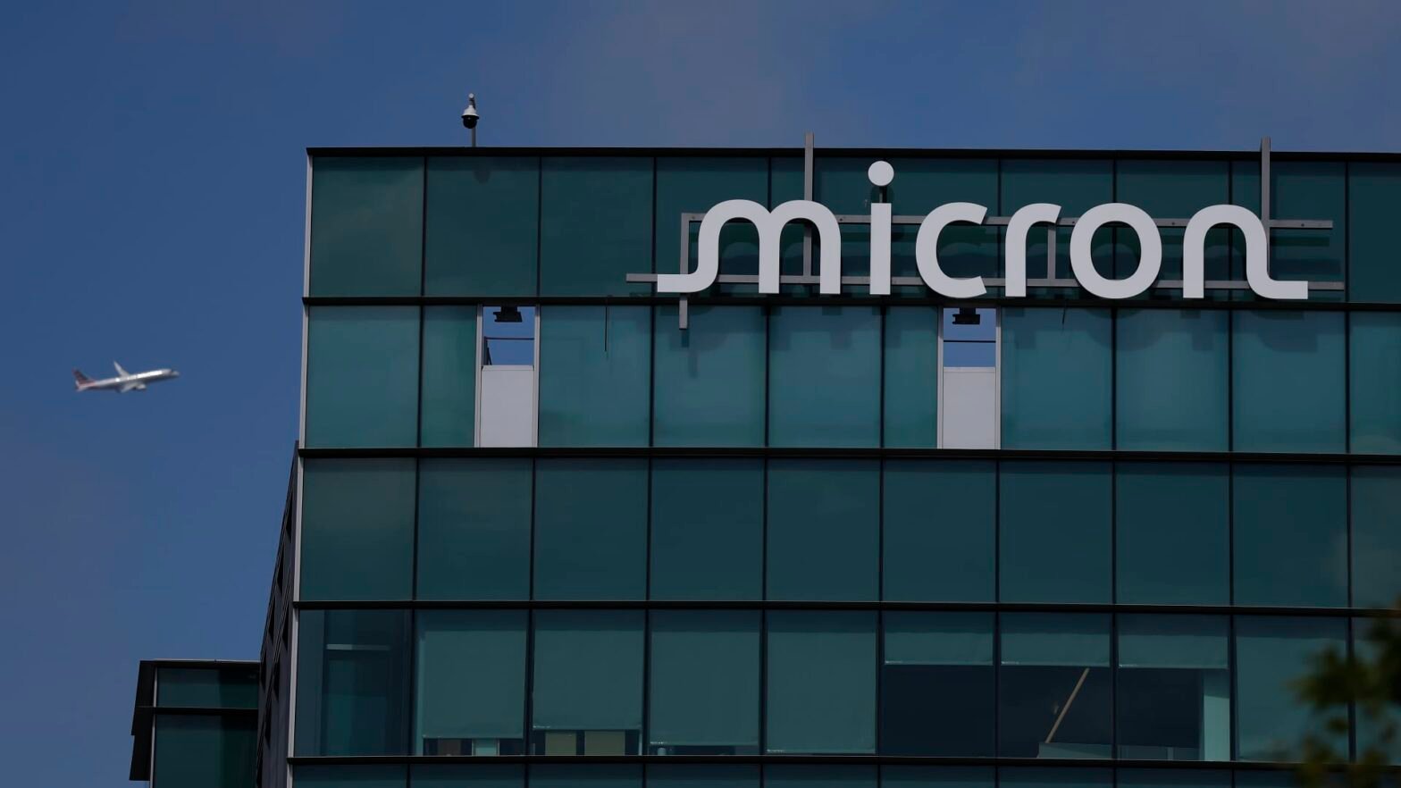 jim-cramer’s-top-10-things-to-watch-in-the-stock-market-thursday