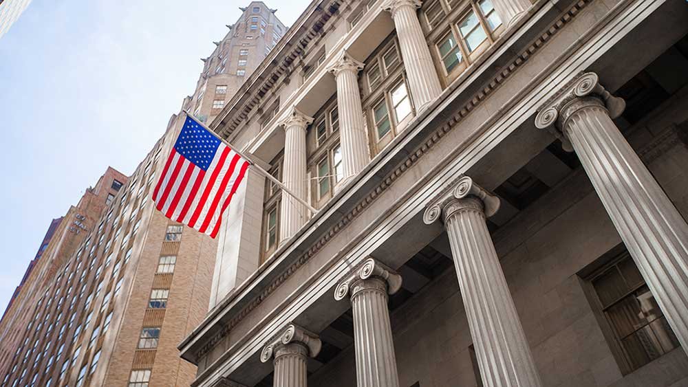 stock-market-today:-dow-dips-as-nike-plunges-on-earnings-(live-coverage)