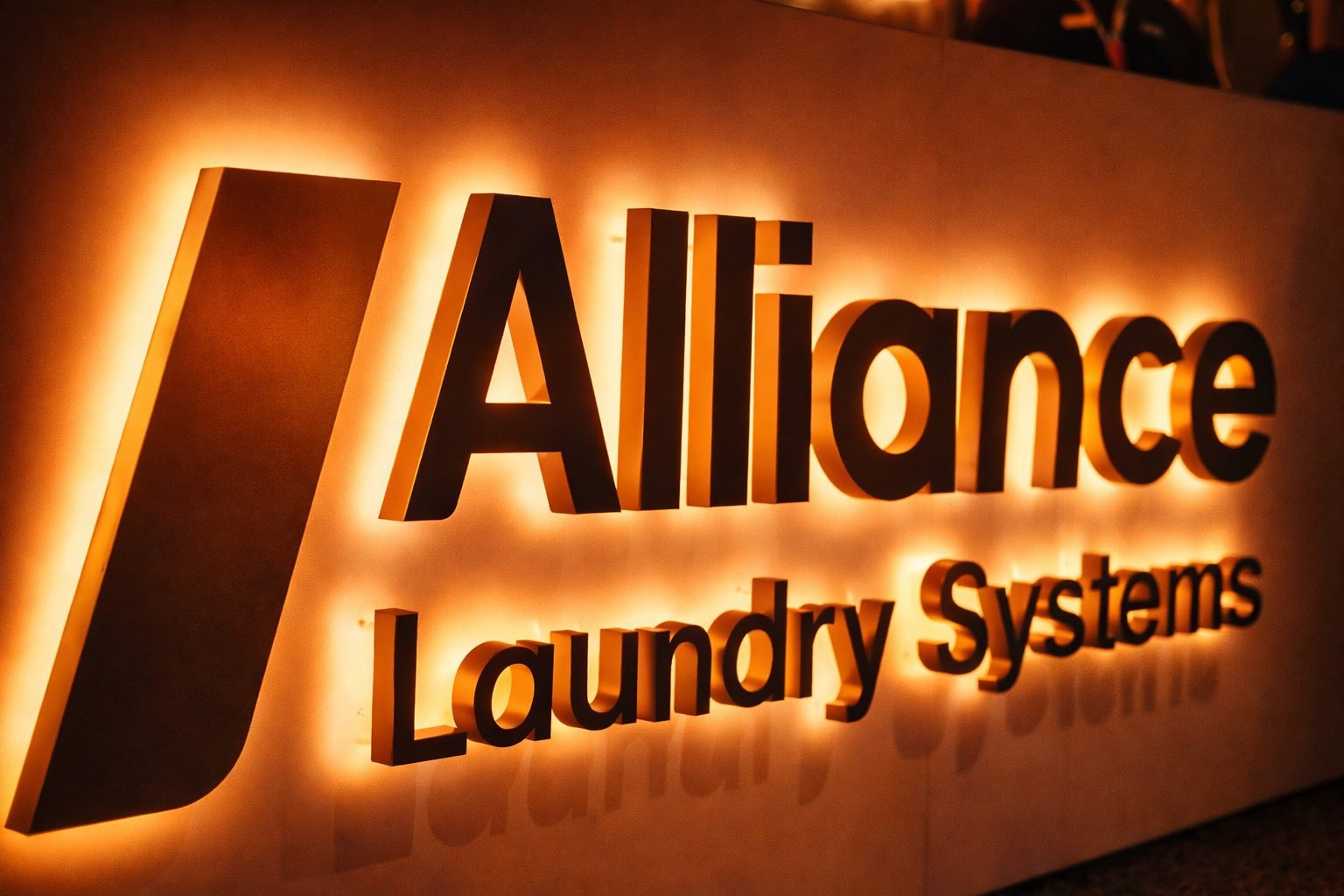 alliance-laundry-holdings-(alh)-stock-update:-russell-2000-addition,-analyst-price-targets,-and-the-post‑ipo-outlook-(dec.-19,-2025)