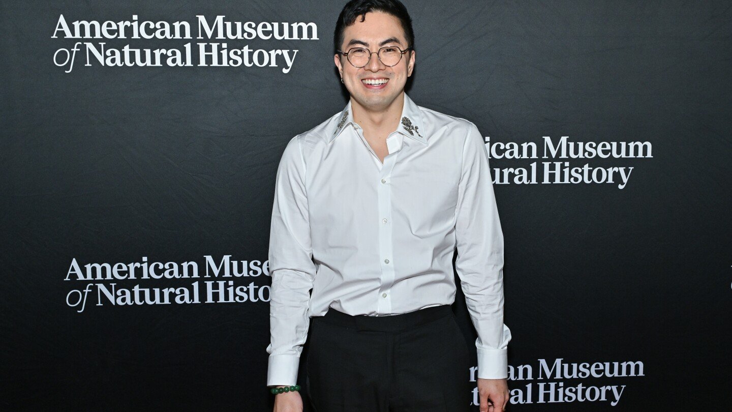 bowen-yang-to-depart-snl-mid-season,-last-episode-with-buddy-ariana-grande