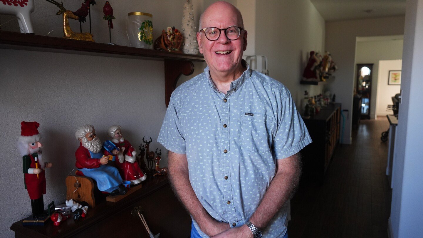 most-us-adults-aren’t-making-year-end-charitable-contributions,-new-ap-norc-poll-finds