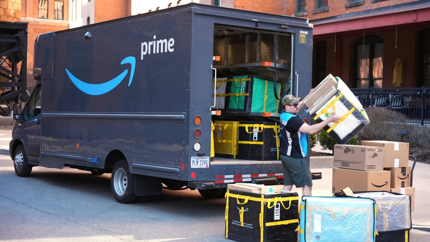 fast-shipping-is-increasing-emissions.-here’s-why-delivery-has-become-more-polluting