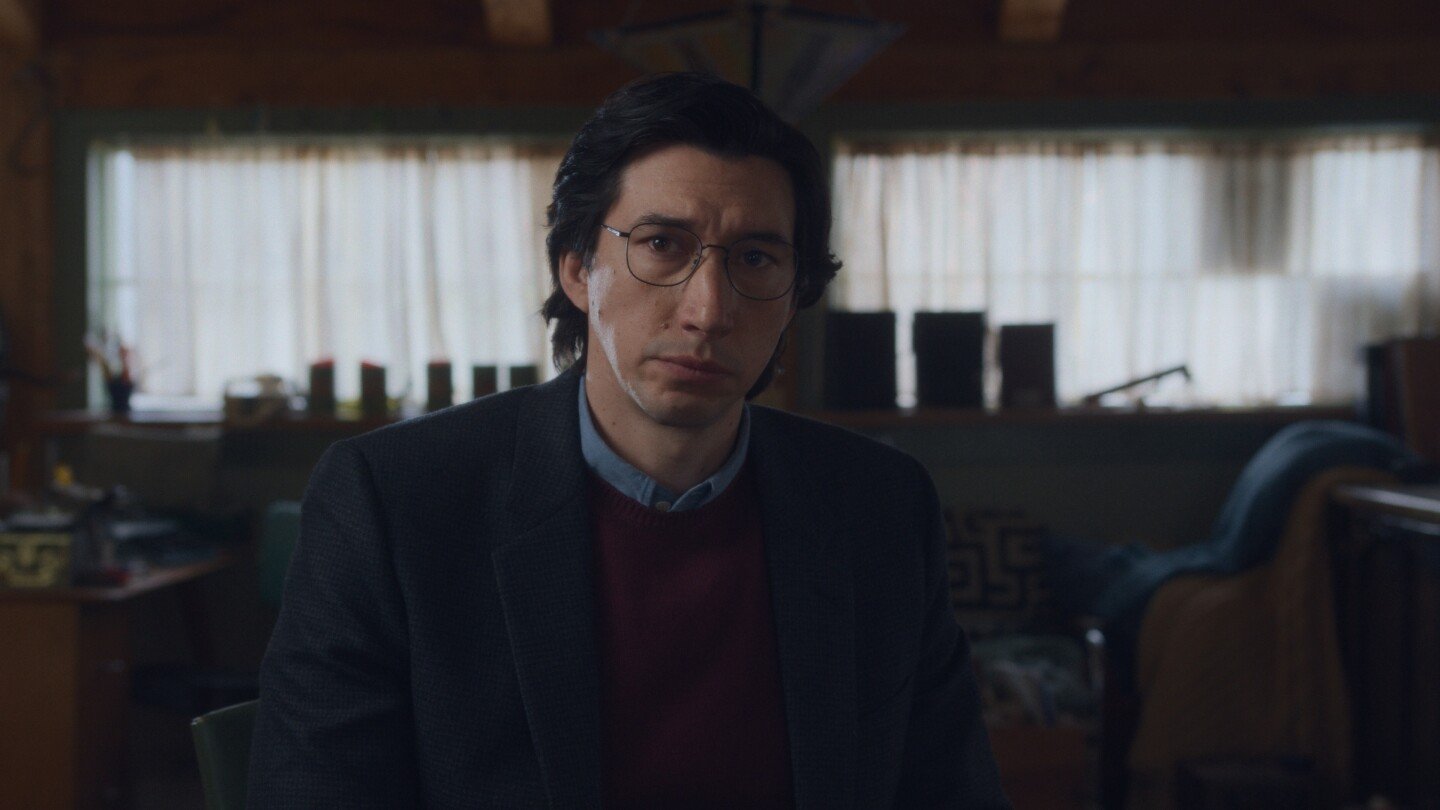 movie-review:-in-jim-jarmusch’s-starry-‘father-mother-sister-brother’-families-struggle-to-connect