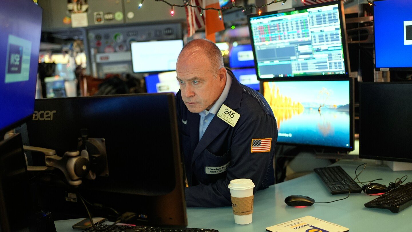 asian-shares-are-mixed-after-us-stocks-drift-to-more-records