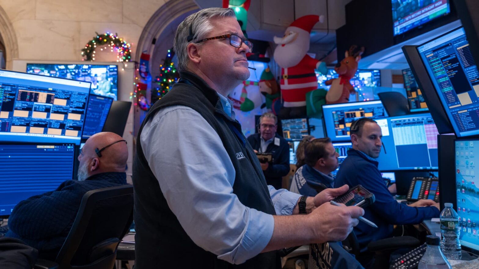 stock-futures-are-little-changed,-wall-street-heads-for-winning-week:-live-updates