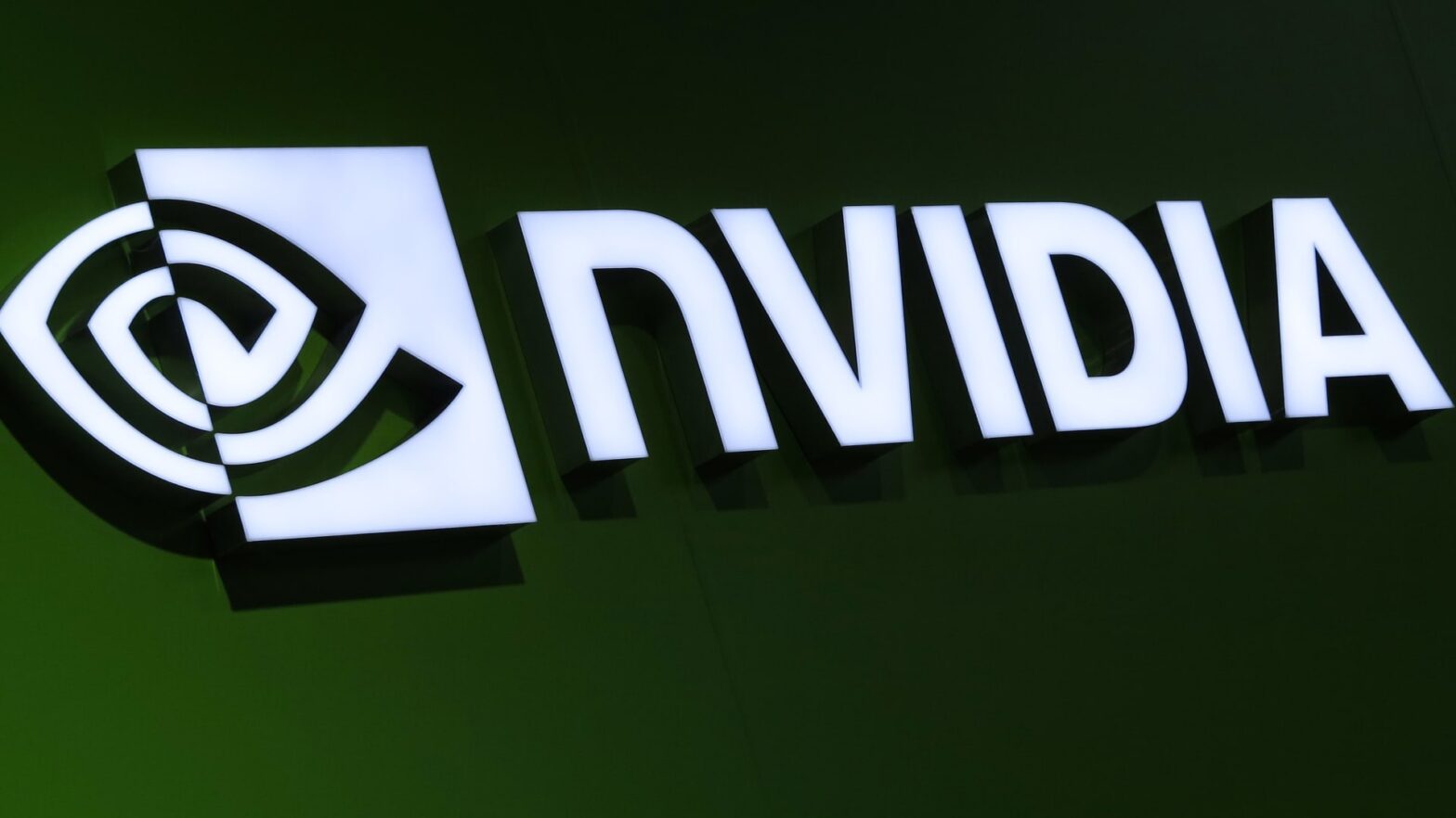 nvidia’s-groq-deal,-s&p’s-winning-week,-leather-tariffs-and-more-in-morning-squawk